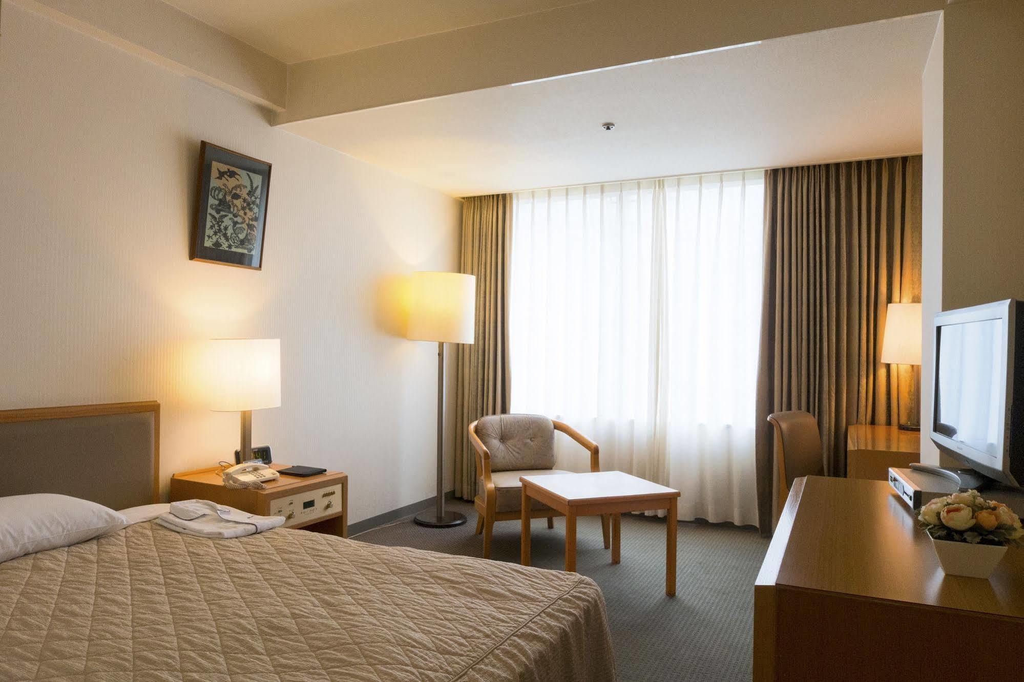 Orion Hotel Наха Екстер'єр фото