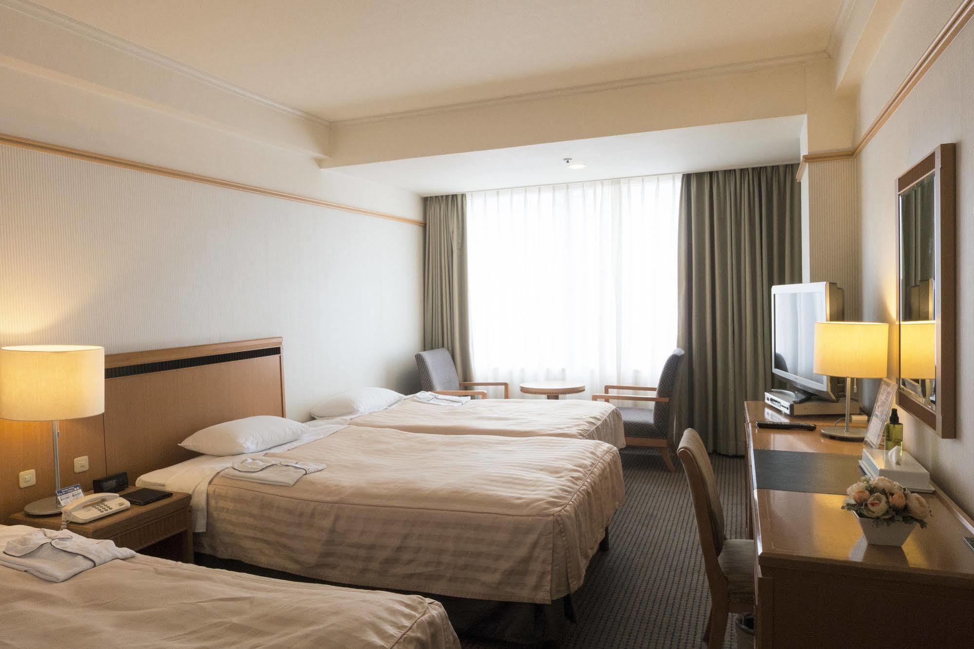 Orion Hotel Наха Екстер'єр фото